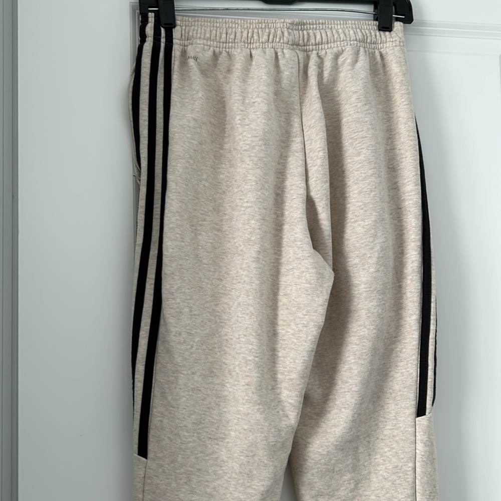 Adidas sweatpant joggers - Picture 9 of 10